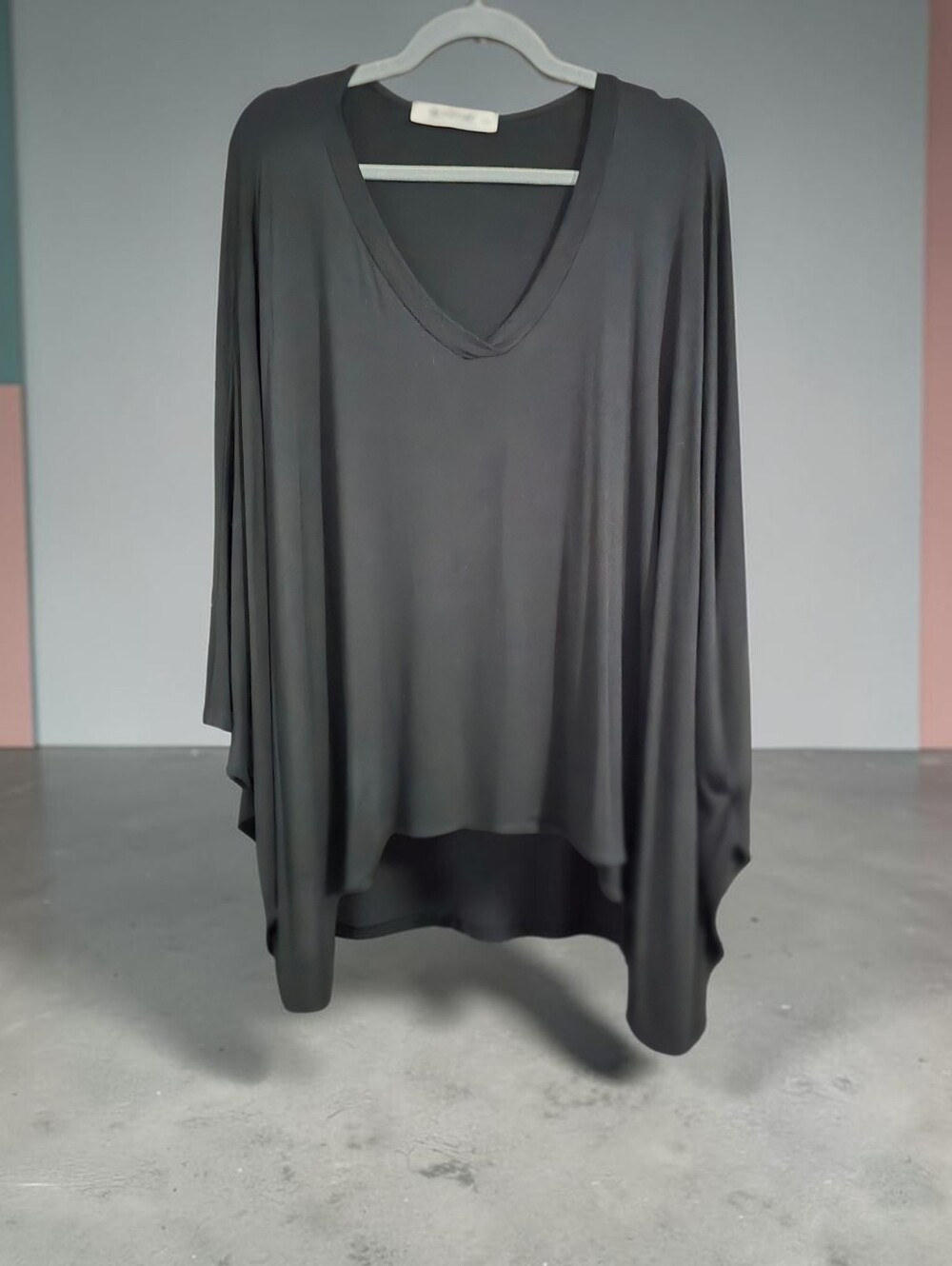 NWOT Three Bird Nest Black V-Neck Poncho Top – Size XL